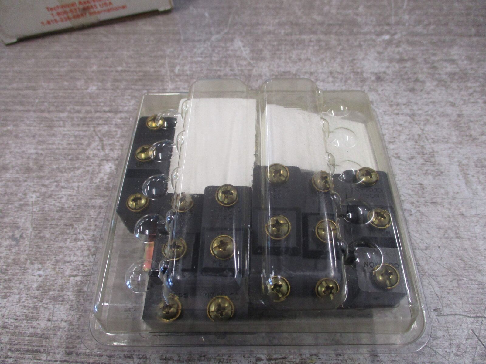 Honeywell Micro Switch Basic Switch BZ-7RW8055151-A2-S 10A 125/250/480VAC *Box o