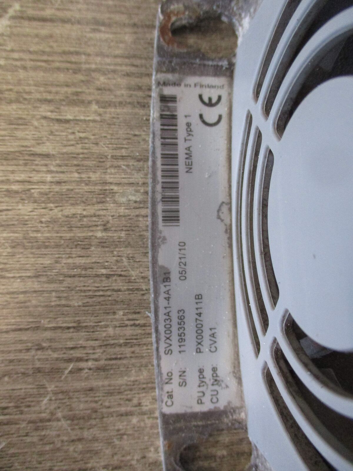 Eaton AC Drive PX0007411B 5HP 3Ph Input: 380-500V 50/60Hz 7.6A Output: 0-V1 0-32