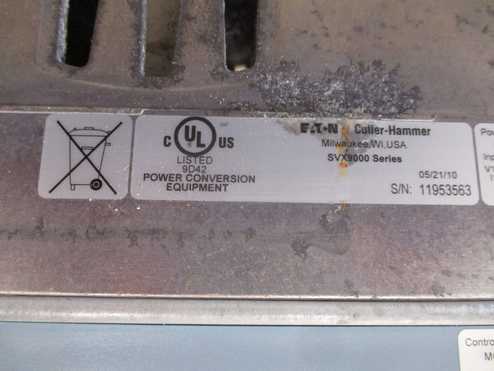 Eaton AC Drive PX0007411B 5HP 3Ph Input: 380-500V 50/60Hz 7.6A Output: 0-V1 0-32