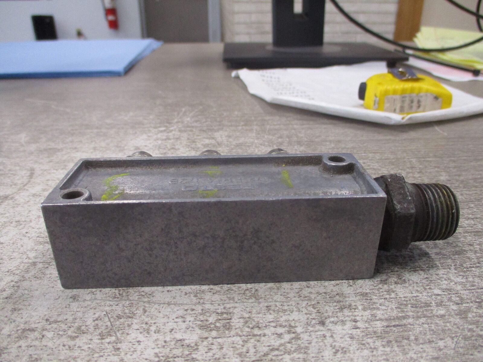 Festo Distributor Block FR-4-1/2B Used