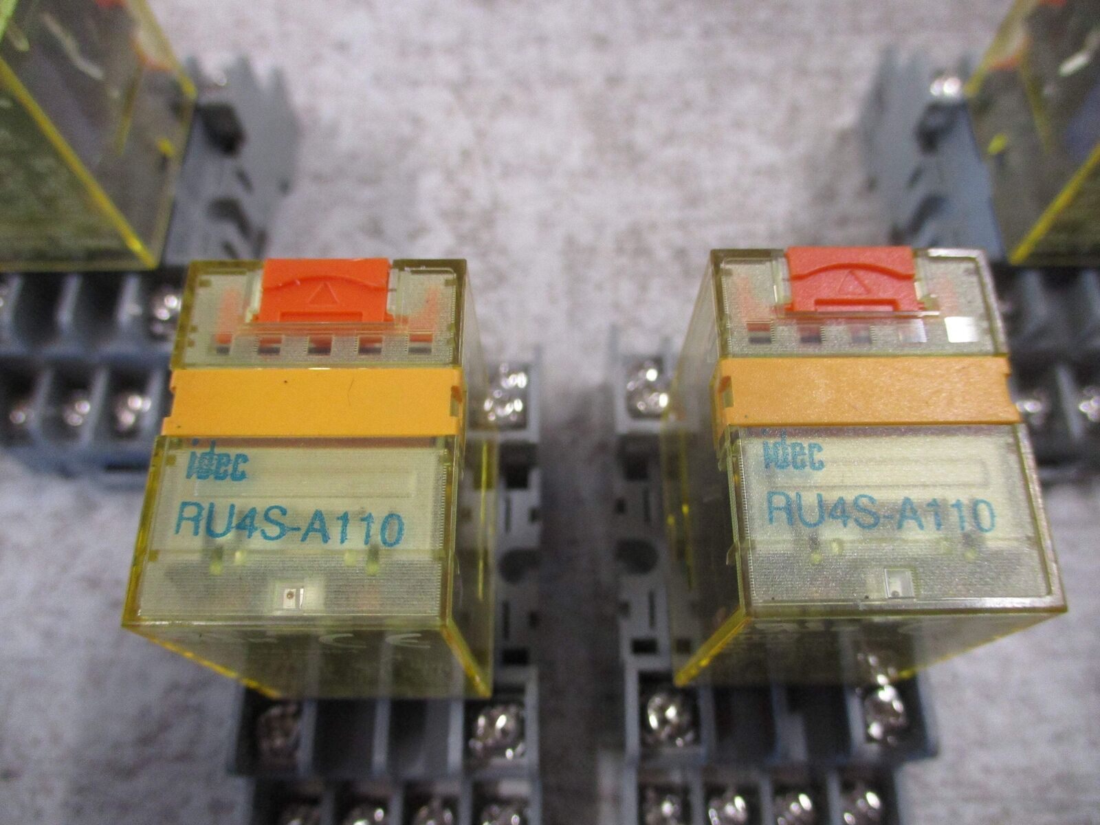 Idec Relay RU4S-A110 W/Base *Lot of 4* Used