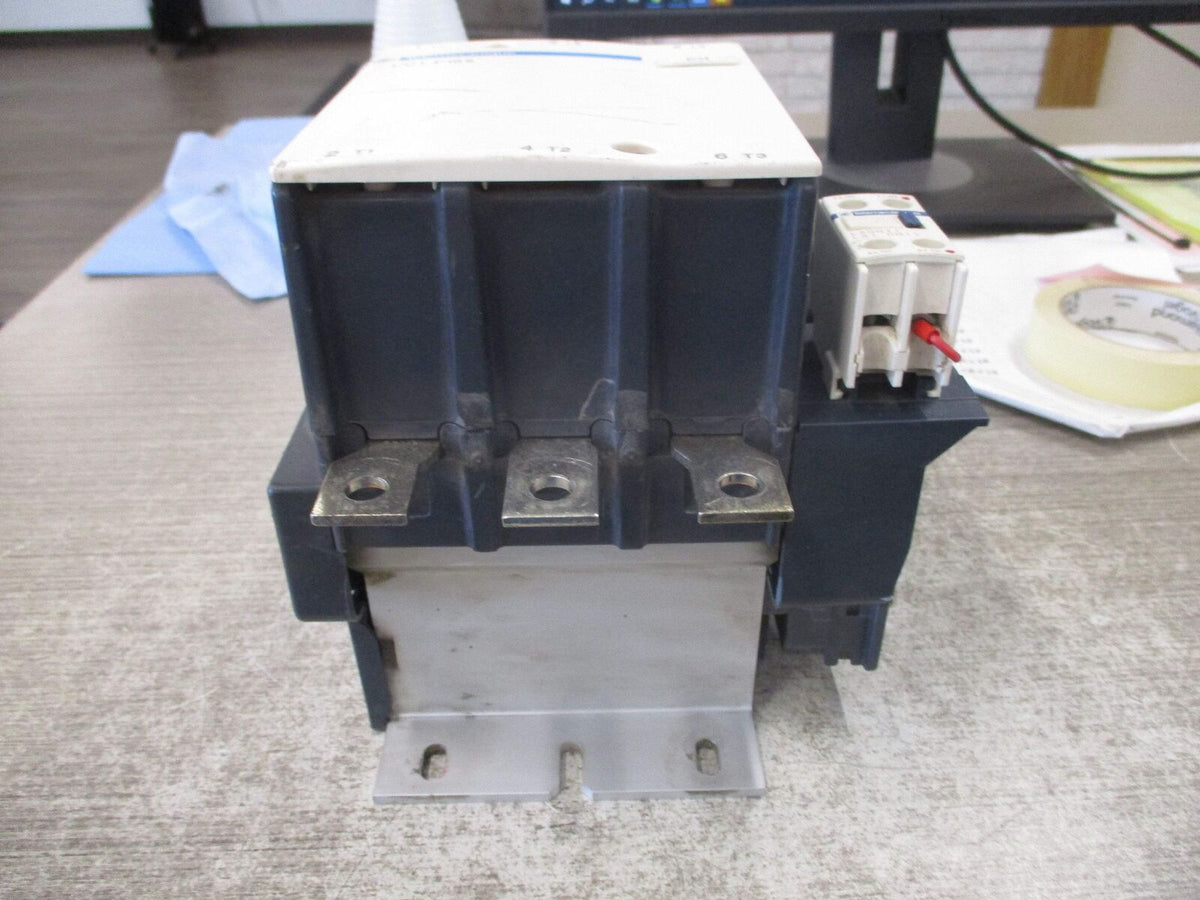 Telemecanique Contactor LC1 F185 115-120V Coil (1) Aux Contact Block *Chipped Co