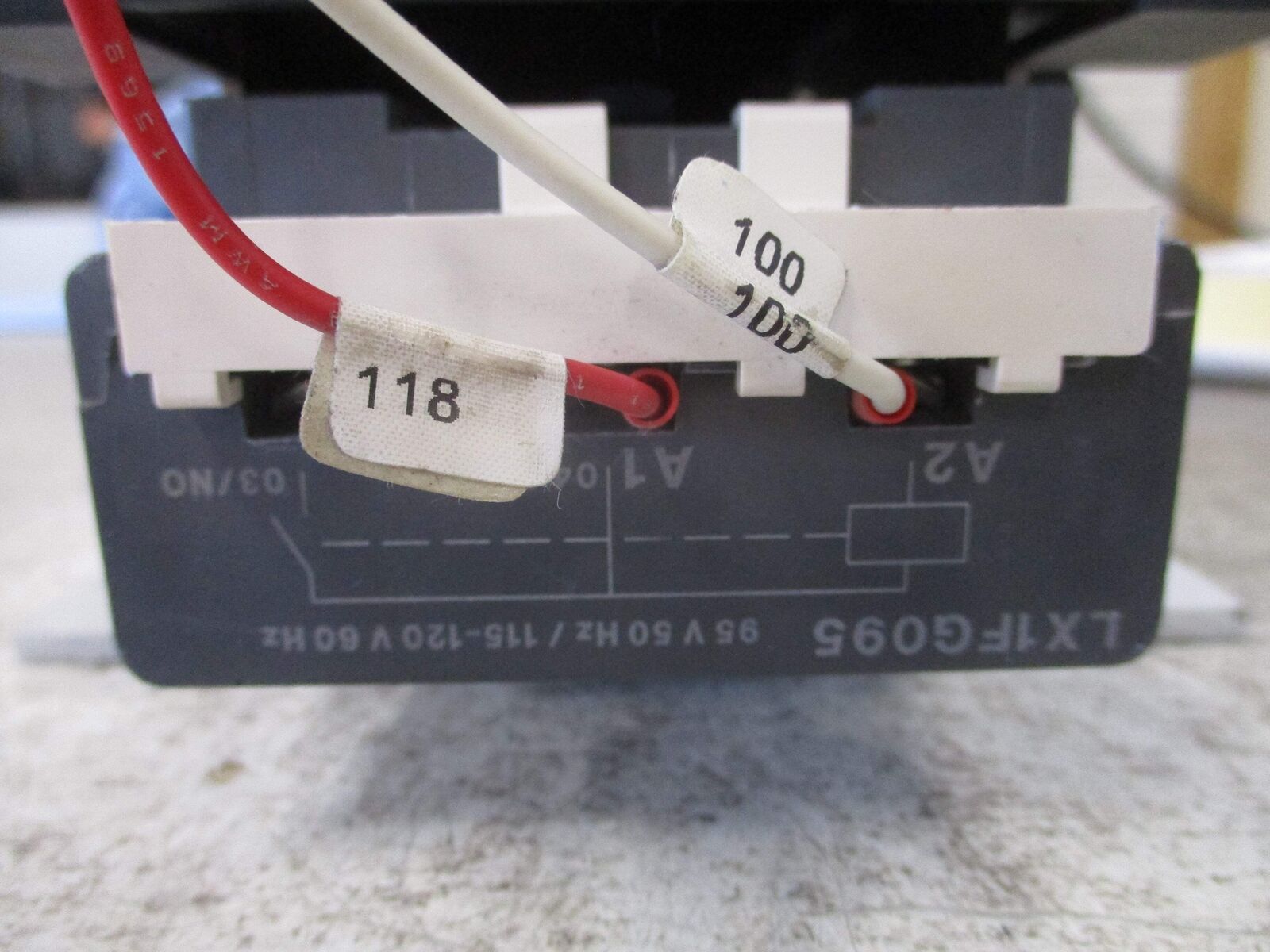 Telemecanique Contactor LC1 F185 115-120V Coil (1) Aux Contact Block Used