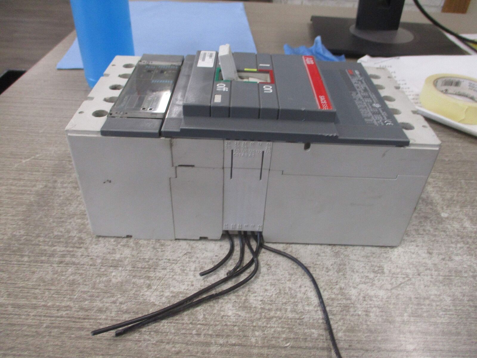 ABB SACE S5 Circuit Breaker S5N PR211 400A 600V 3P *Chipped Back Plate* Used