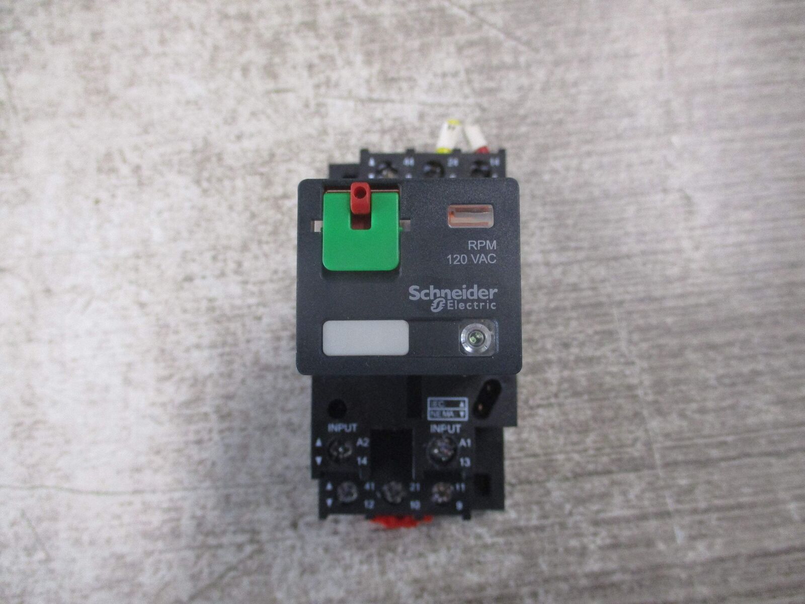 Schneider Electric Relay RPM32F7 120V W/Base Used
