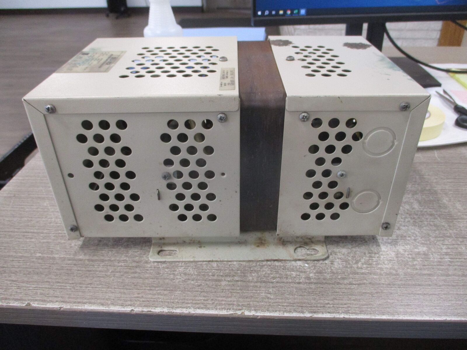 Sola MCR Mini/Micro Computer Regulator 63-23-150-8 500VA Input AT: 60Hz 95-130 /