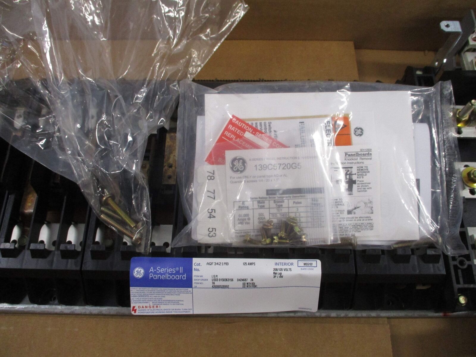 GE A-Series II Panelboard Interior AQF3421MB 125A 208/120V 3P 4W New Surplus