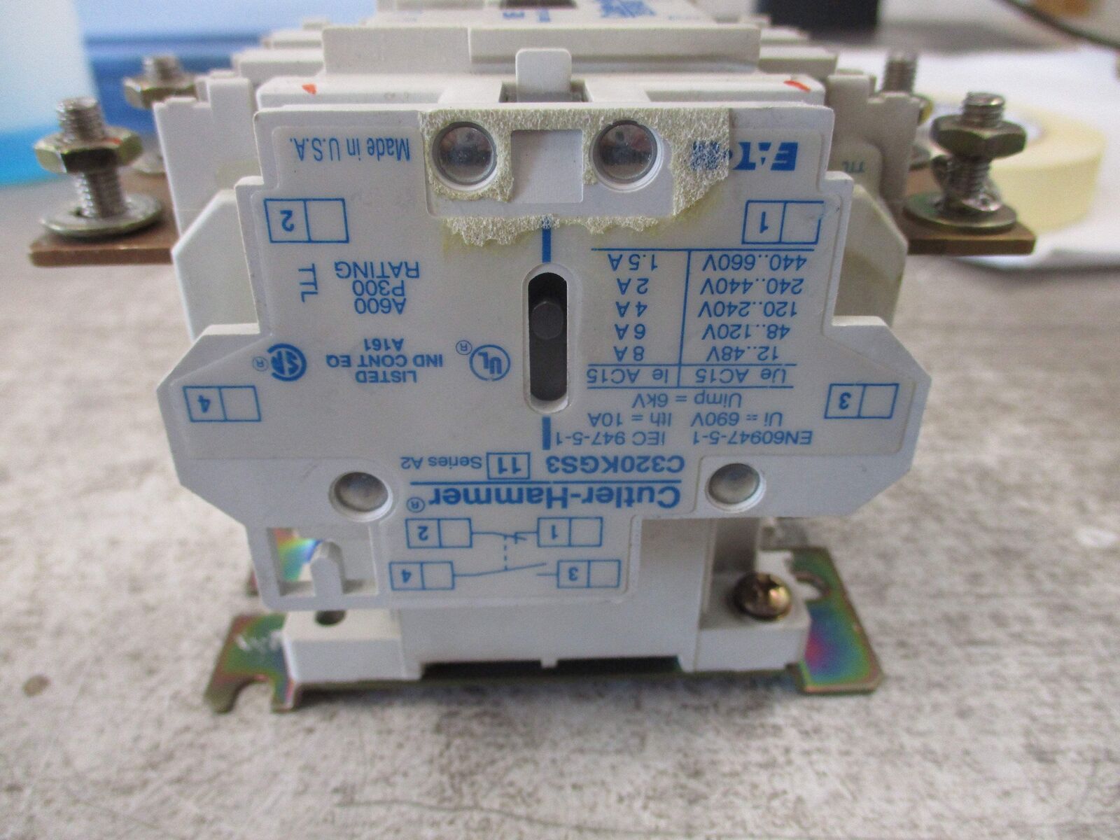 Eaton Contactor CE15FNS3 Ser. B1 120V Coil (1) Aux Contact Used
