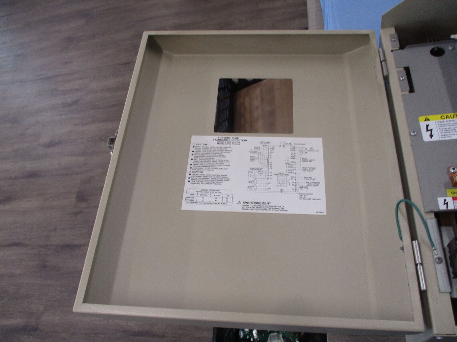 Toshiba H3 AC Drive VT130H3U4160 15HP 3Ph Input: 460V 24A 3p 50/60Hz Output: 460