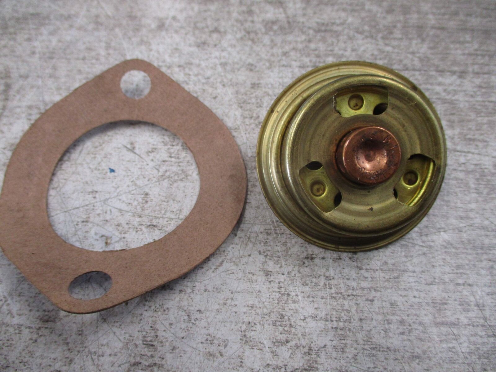 Robertshaw Thermostat 330-180 *NO Box* New Surplus