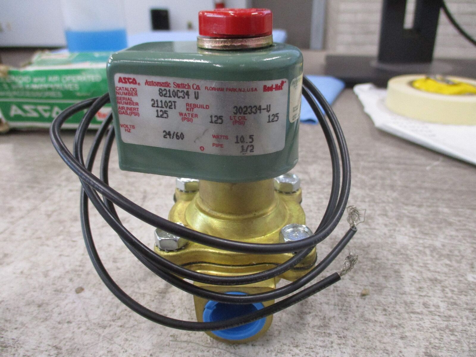 Asco Red-Hat Solenoid Valve 8210C34 V 125 PSI 24V 60Hz New Surplus