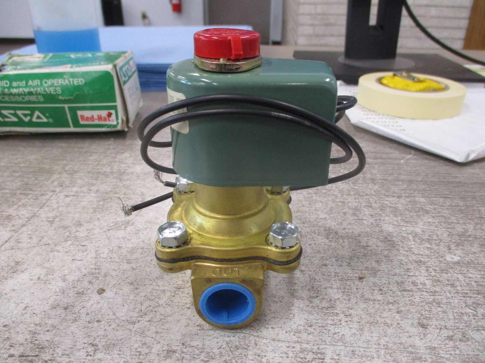 Asco Red-Hat Solenoid Valve 8210C34 V 125 PSI 24V 60Hz New Surplus