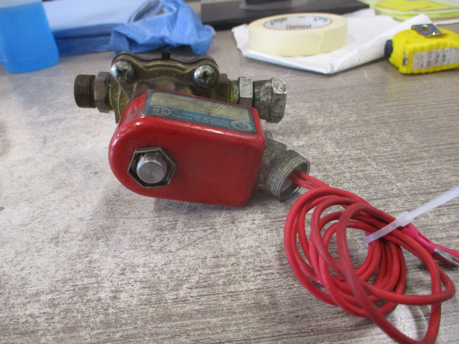 Skinner Solenoid Valve 2LB2LBG4102 0-100 PSI 120V 60Hz Used