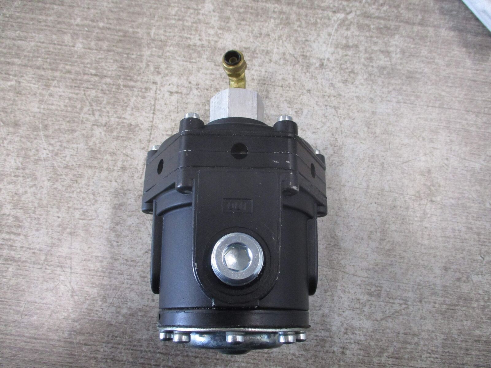 Fairchild Regulator 1-D19288 Used