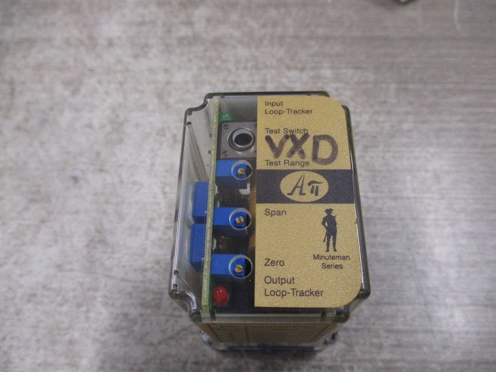 Absolute Process Instruments Wideranging DC/DC Isolator API 4380 G 115VAC W/Base