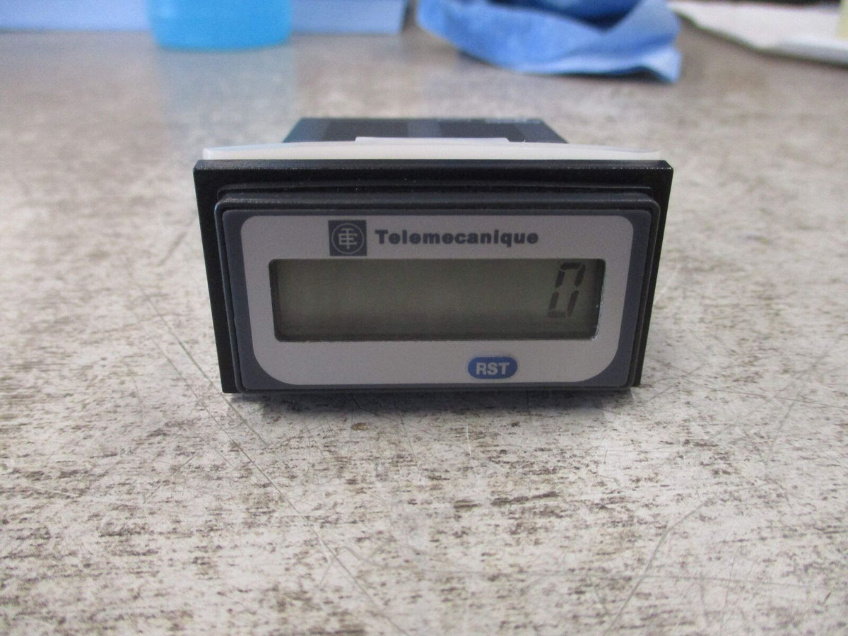 Telemecanique Impulse Totalizing Counter RC87610050 Used
