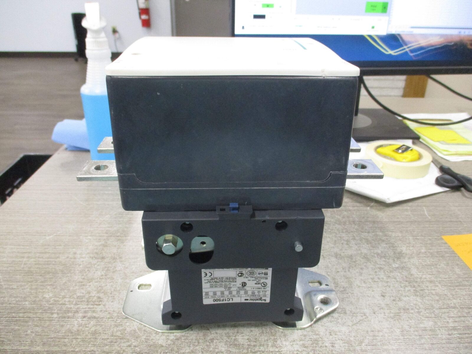 Schneider Electric Contactor LC1F500 240V Coil 700A 600V Used