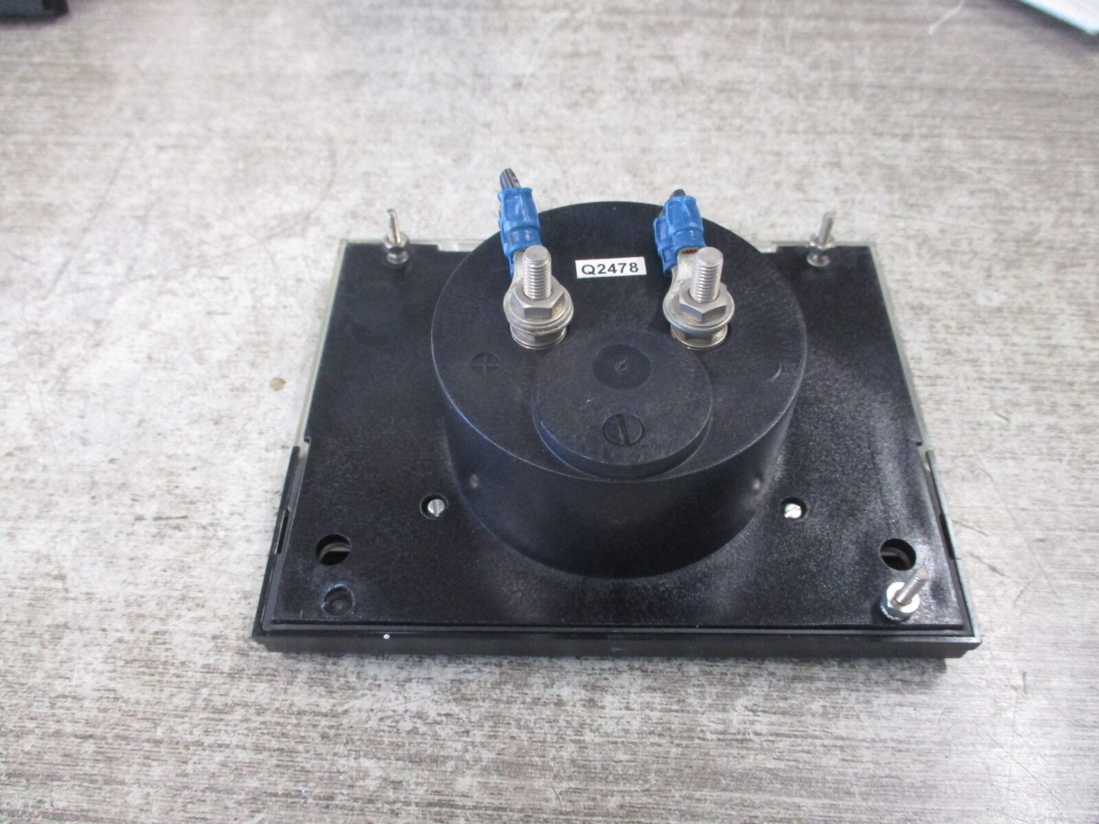 Crompton AC Voltmeter 36402VASJSJC7 Range: 0-600V *Missing (1) Mounting Screw* U