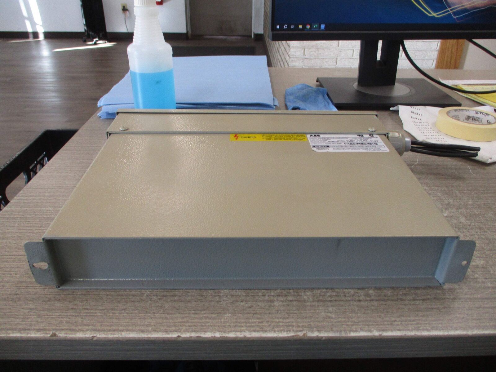 ABB CLMD 33 Capacitor C483G30 30KVAR 480V 60Hz 3Ph Used