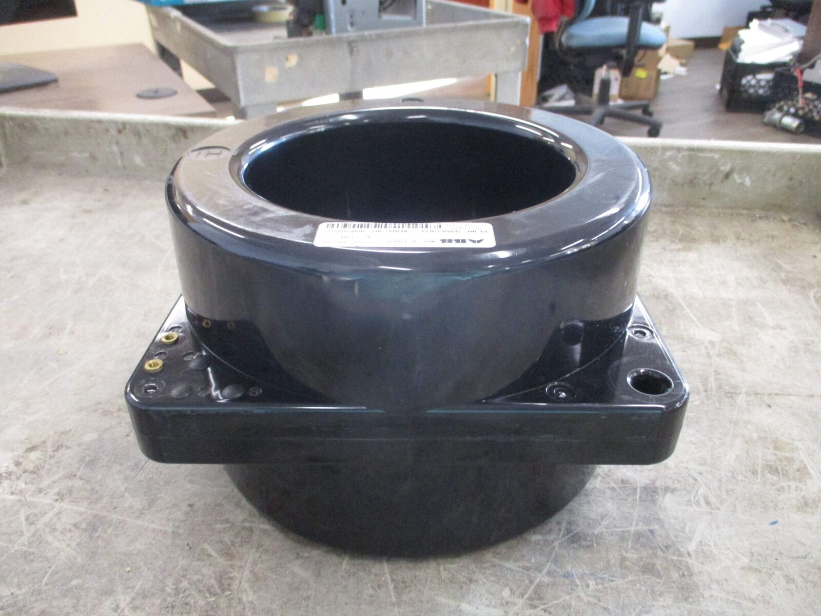 ABB SCV-D Current Transformer 7525A37G13 Ratio 1200:5A 600V 50-400Hz 10kV BIL Us