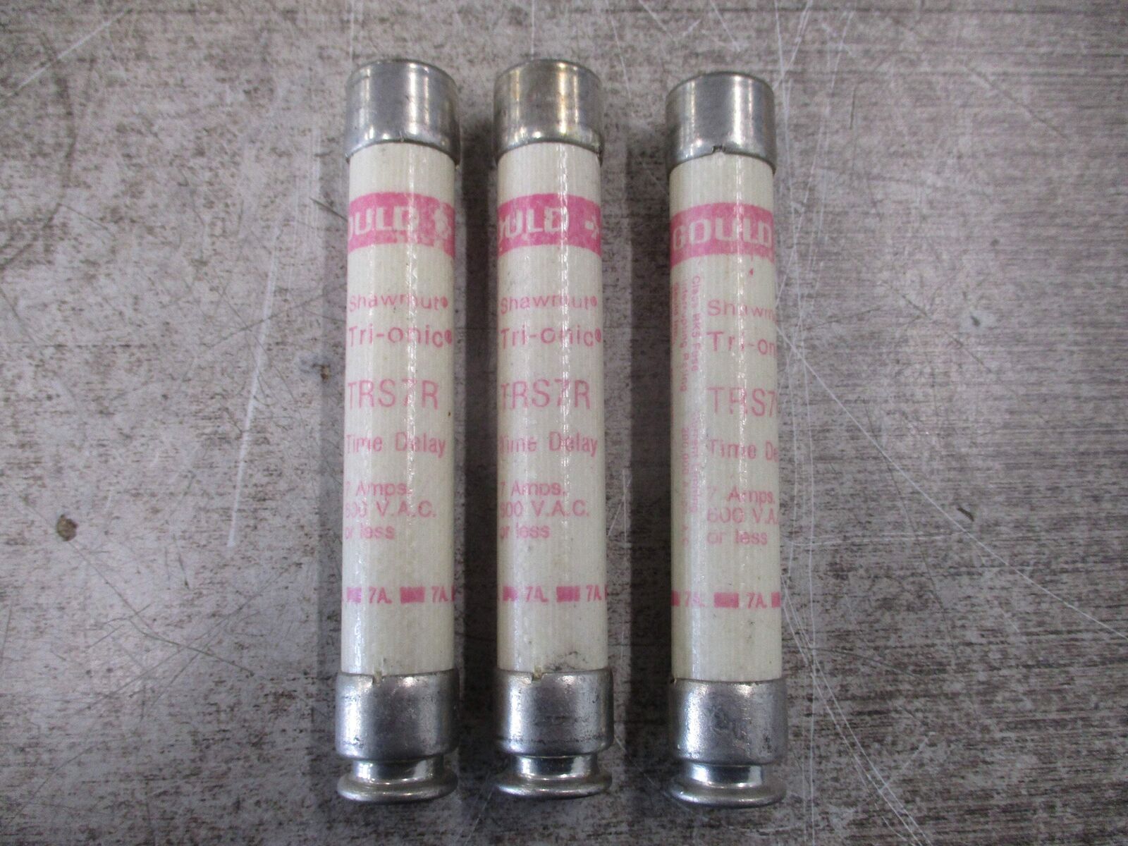 Gould Shawmut Tri-Onic Fuse TRS7R 7A 600V *Lot of 3* Used