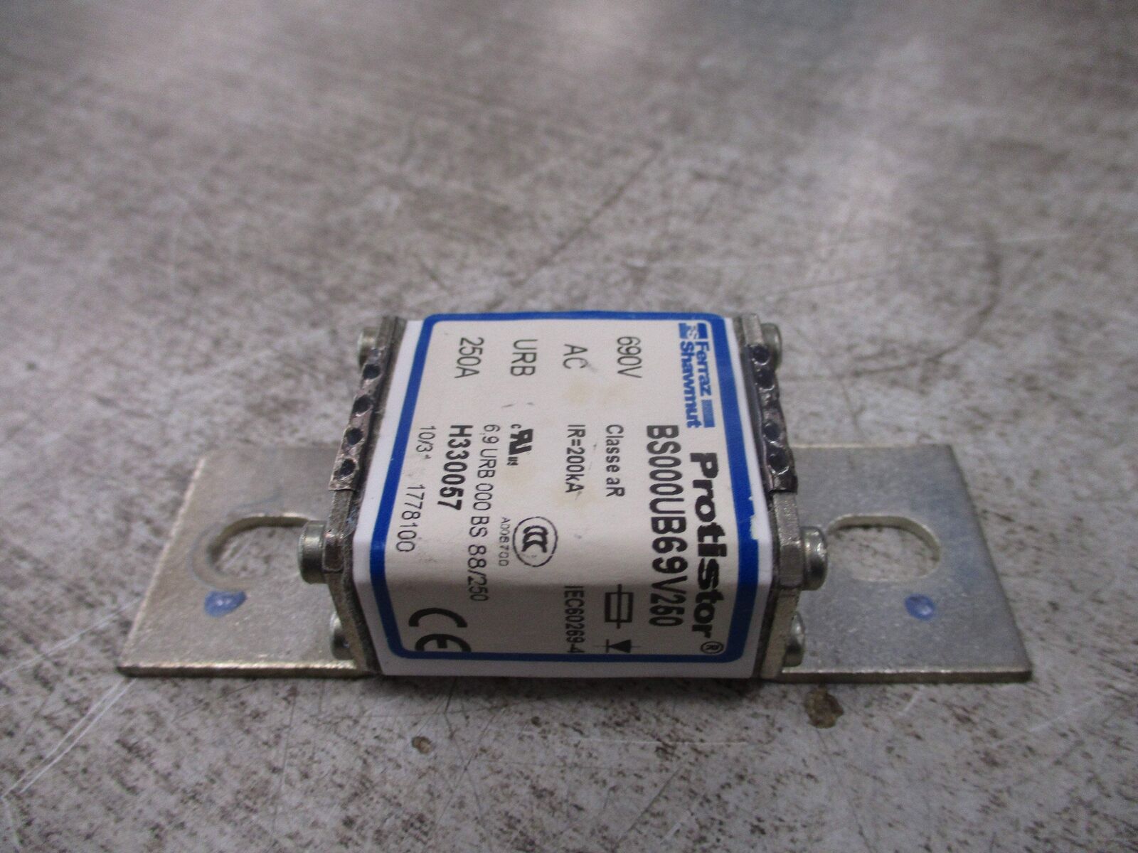 Ferraz Shawmut Protistor Fuse BS000UB69V250 250A 690V Used