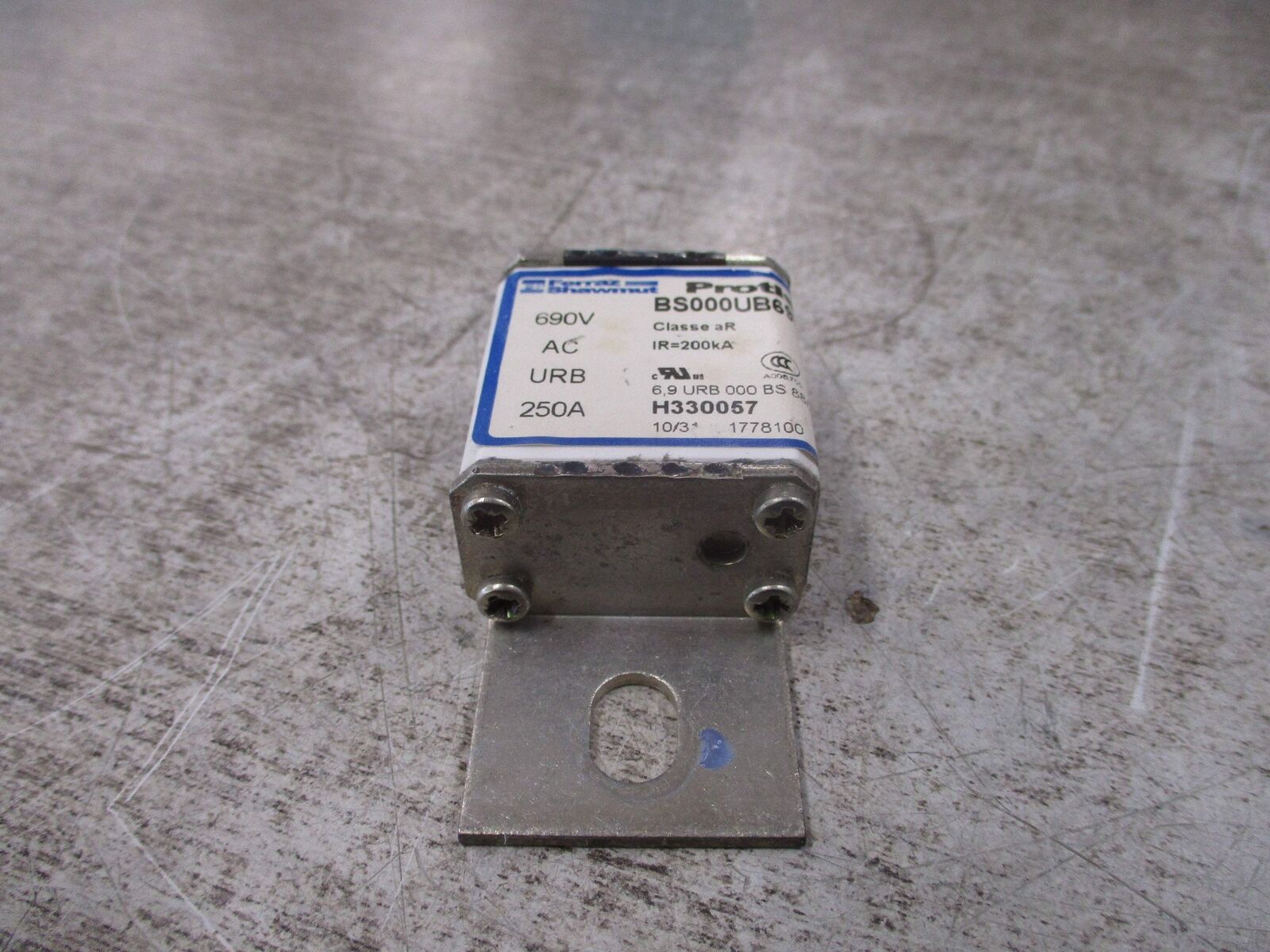 Ferraz Shawmut Protistor Fuse BS000UB69V250 250A 690V Used