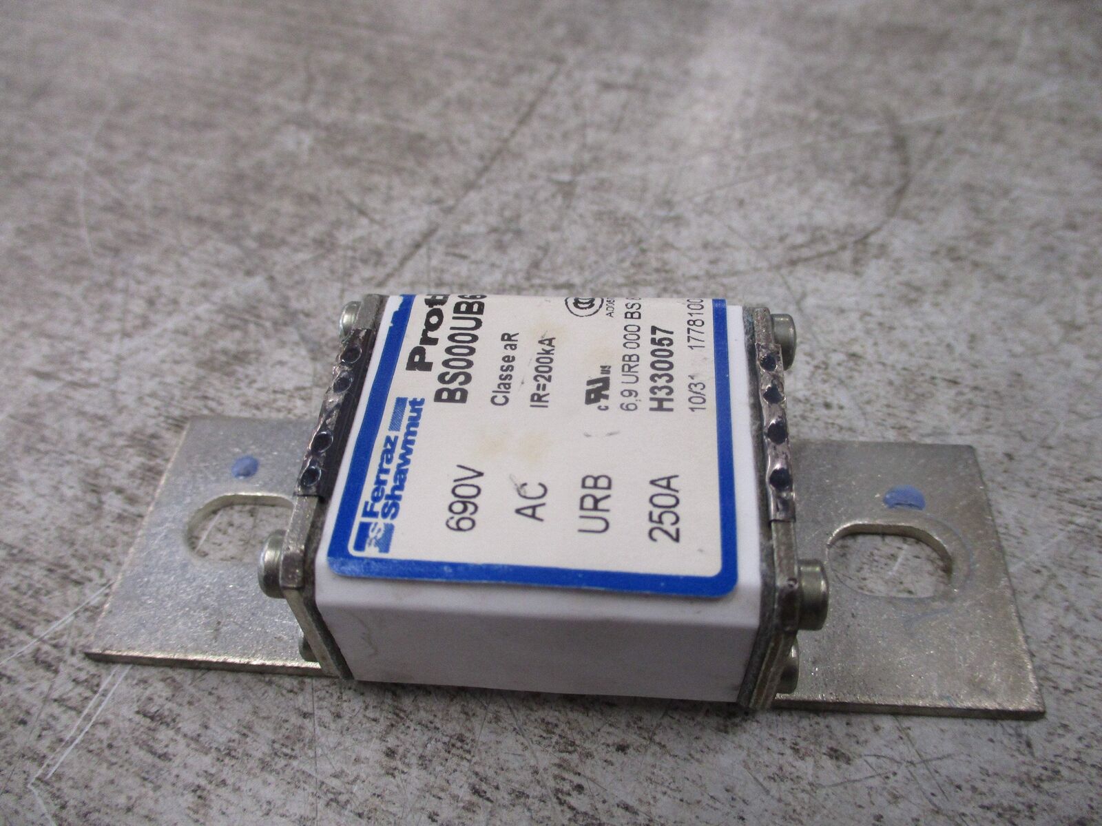 Ferraz Shawmut Protistor Fuse BS000UB69V250 250A 690V Used