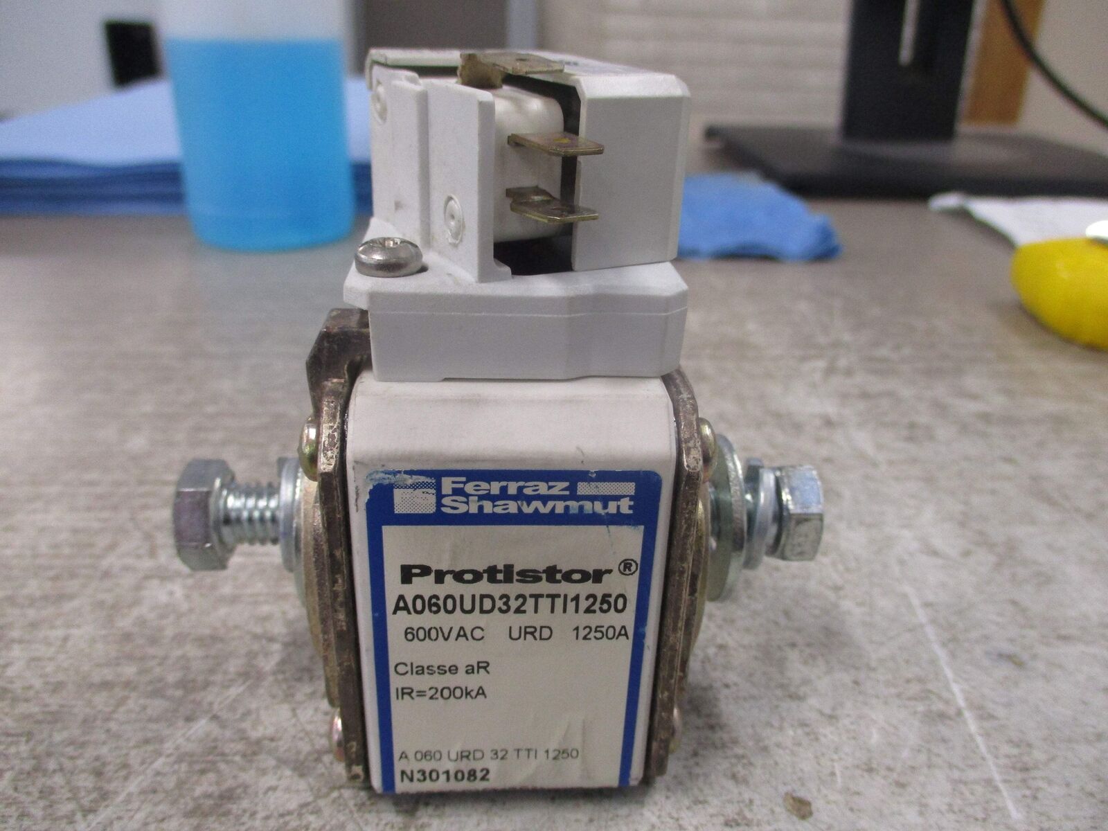 Ferraz Shawmut Protistor Fuse A060UD32TTI1250 1250A 600V Used