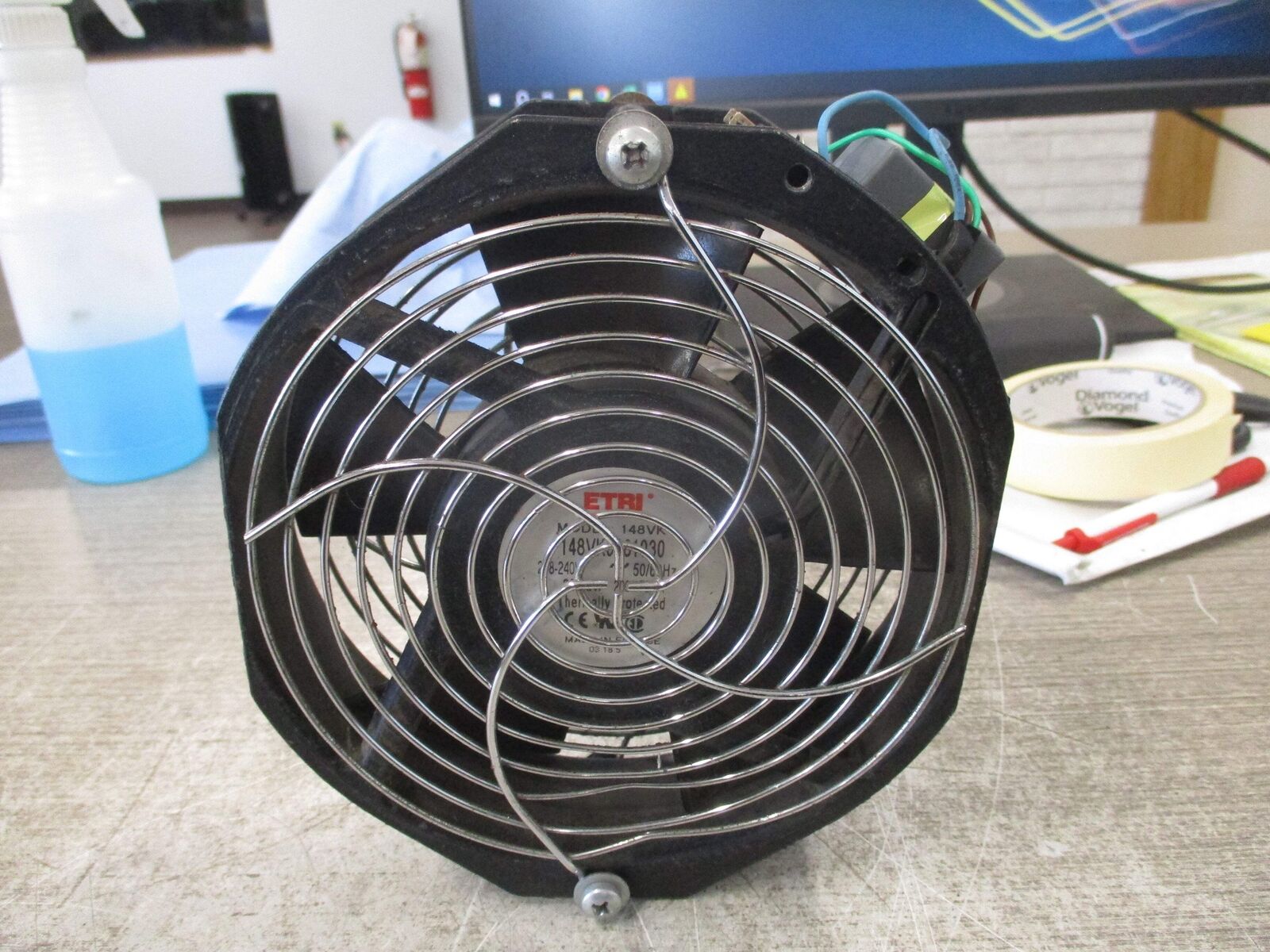 ETRI Axial Fan 148VK0281030 208-240V 50/60Hz 35/33W 200/170mA *Missing Terminal