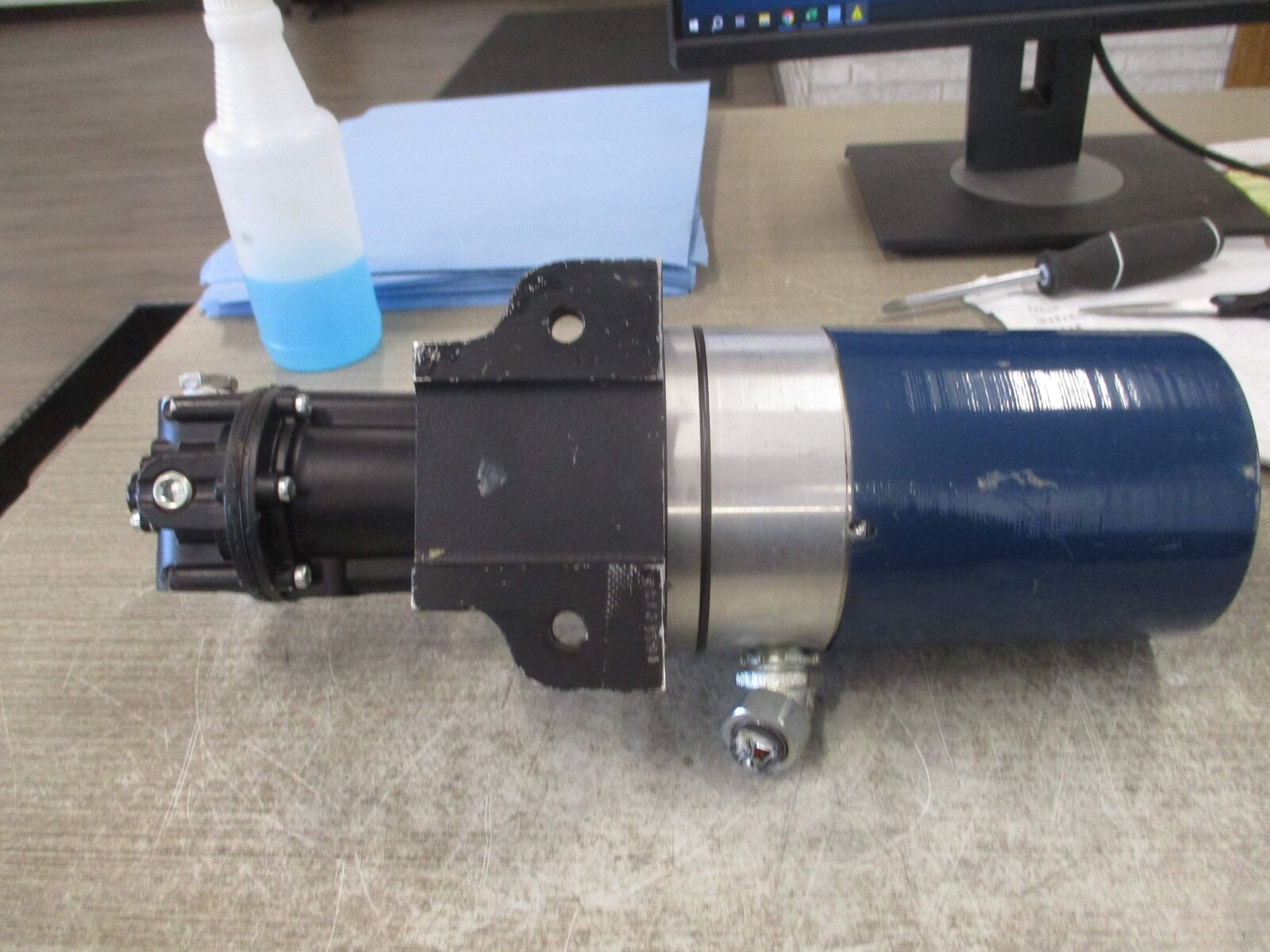 Fairchild Motor Set Precision Regulator 1210B-10163C Range: 2-150PSI Valve:10233