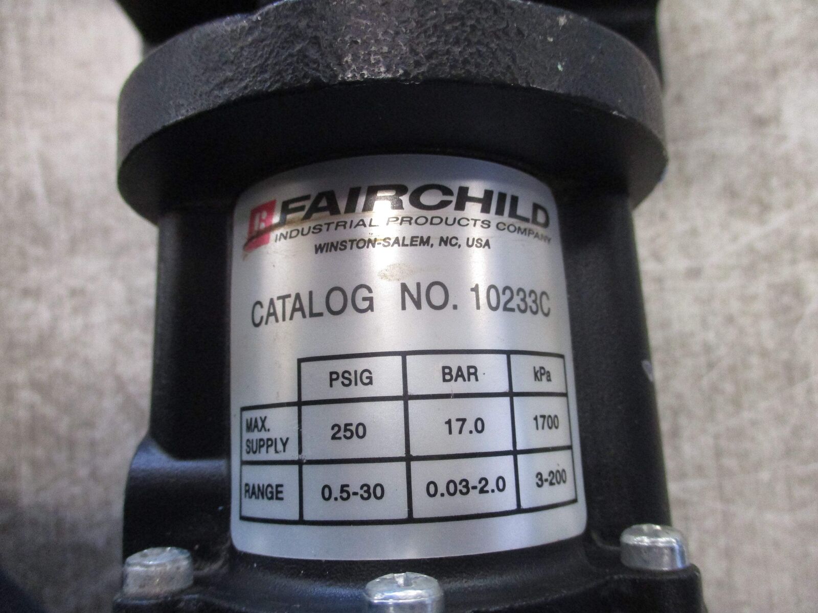 Fairchild Motor Set Precision Regulator 1210B-10163C Range: 2-150PSI Valve:10233