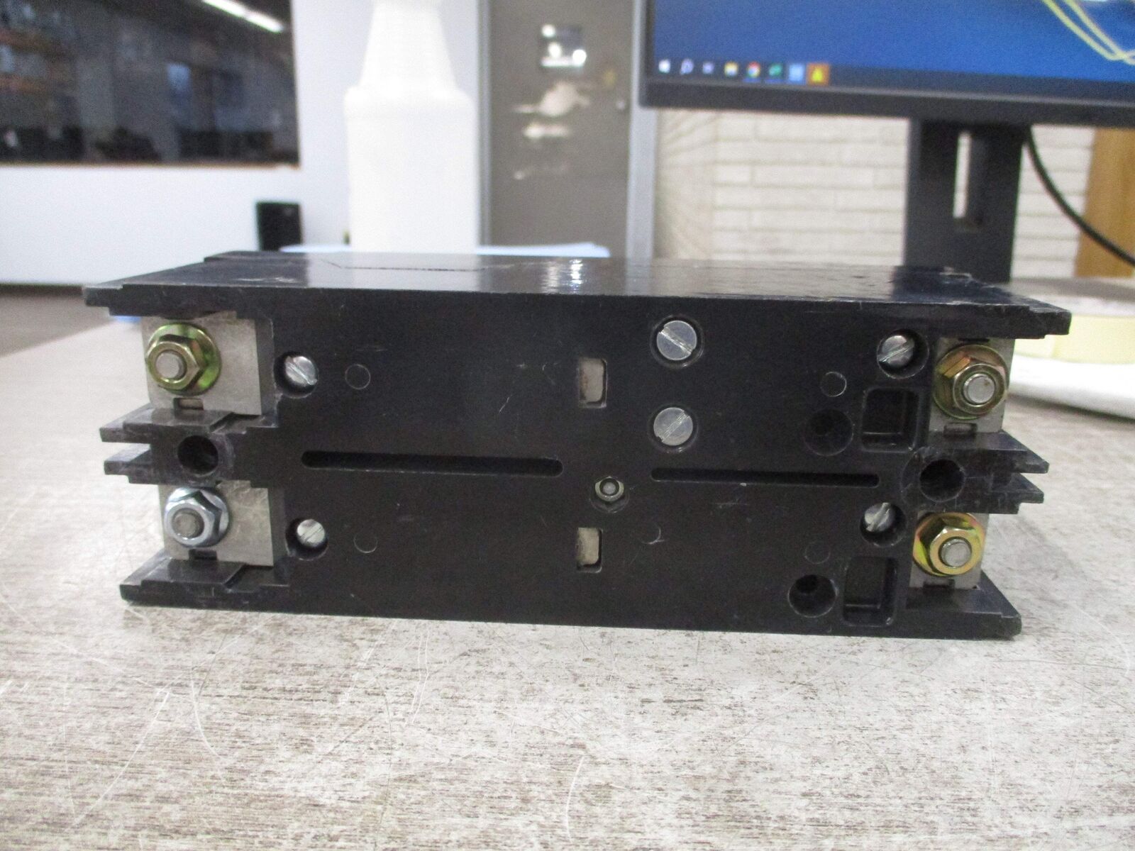 Cutler-Hammer Circuit Breaker CHH2200H2 200A 240V 2P Used