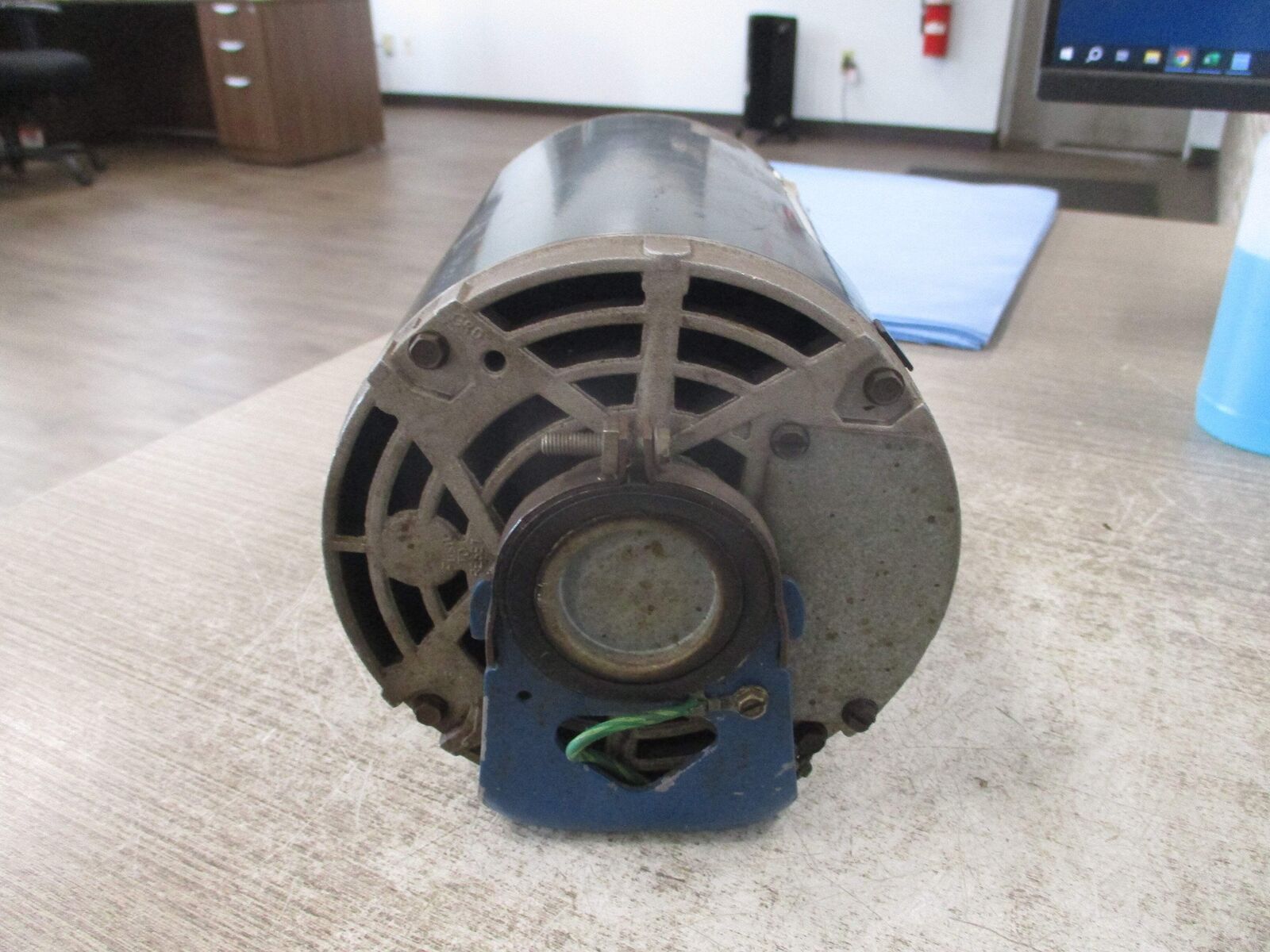 GE Motor 5KH37PN41G 1/6HP 115V 1200RPM 4.0A 60Hz 1PH Frame: 48Z Used