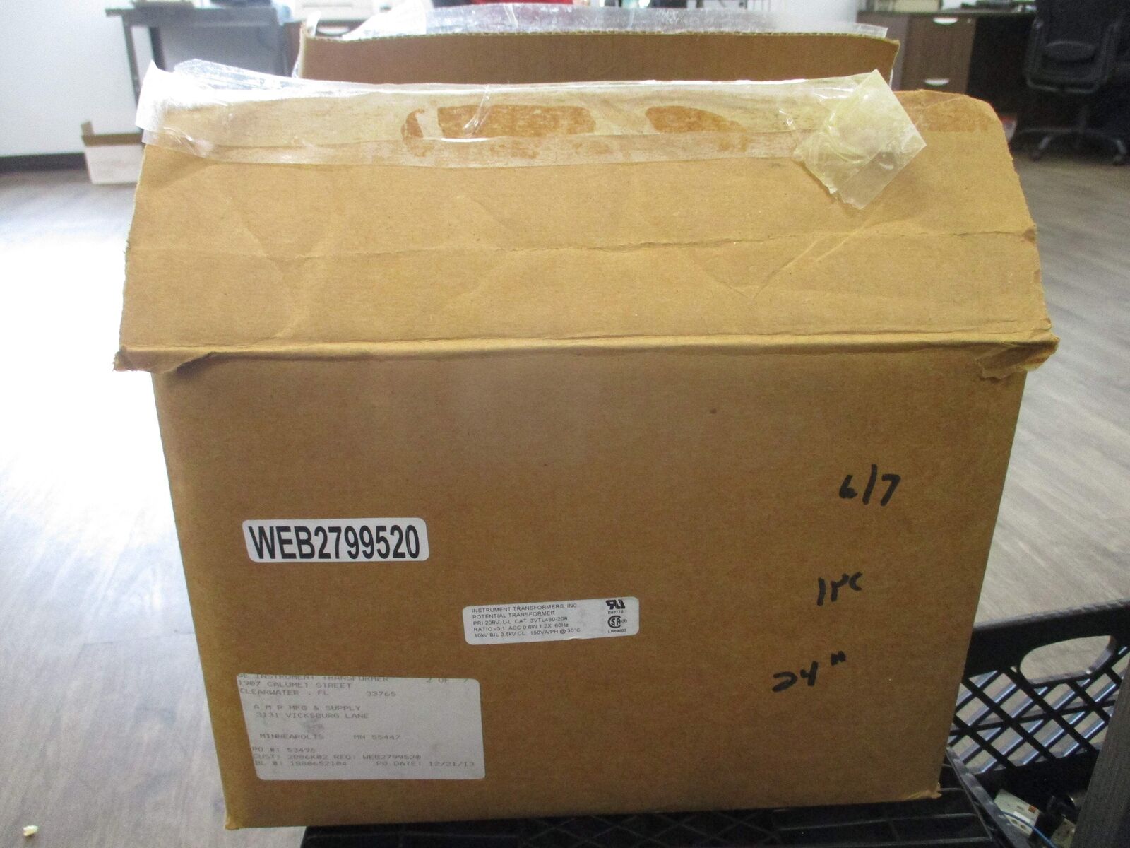 Instrument Transformers Potential Transformer 3VTL460-208 Pri: 208V Ratio 3:1 60