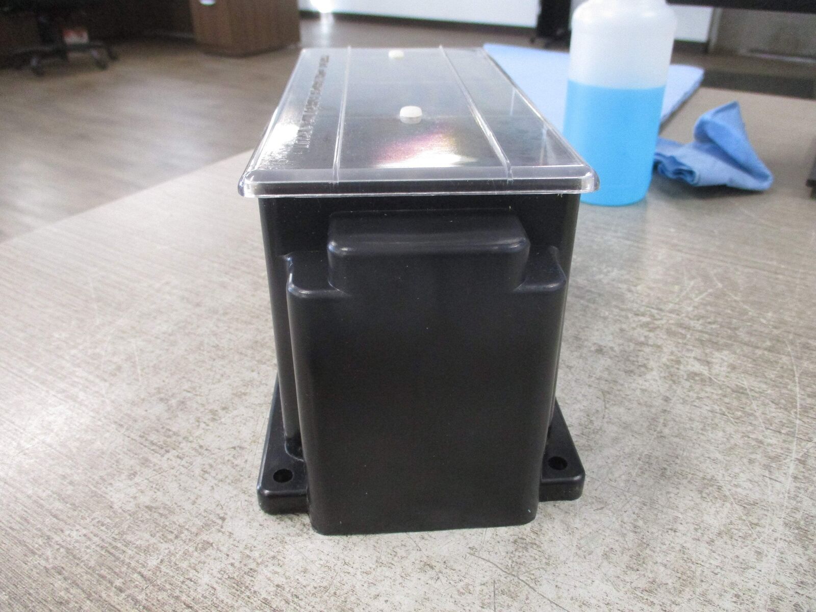 Instrument Transformers Potential Transformer 3VTL460-208 Pri: 208V Ratio 3:1 60