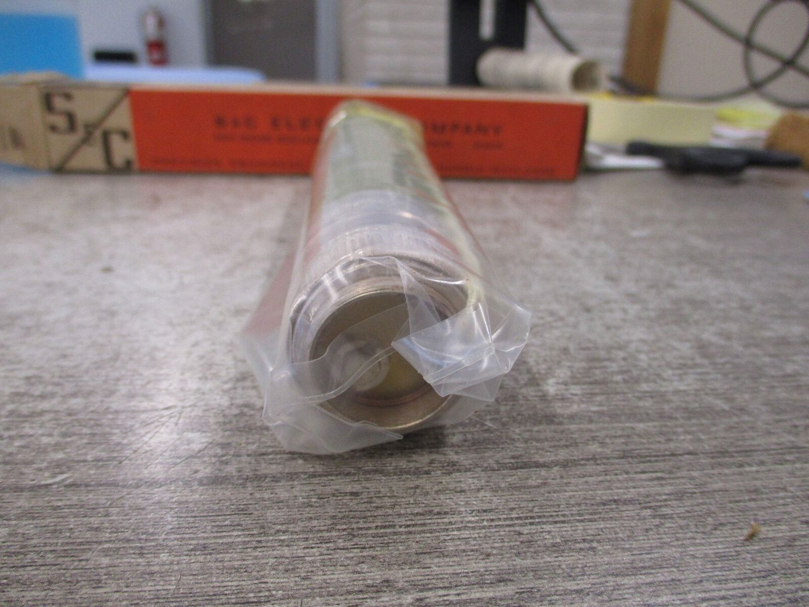 S&C SM-4 Fuse Refill Unit 252300R4 200E 14.4KV New Surplus