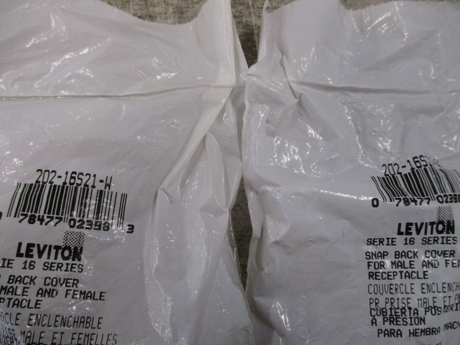 Leviton Snap Back Cover 202-16S21-W *Lot of 2* New Surplus