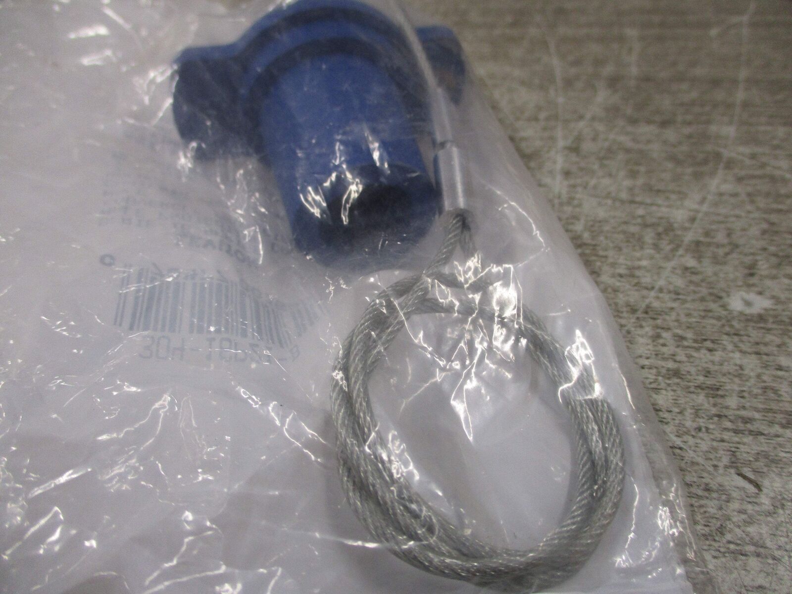 Leviton Male Protective Cap 304-16P21-B New Surplus