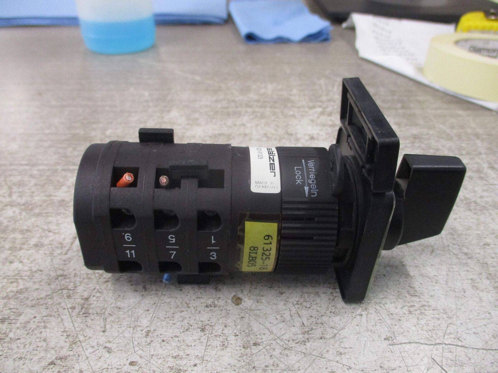 Salzer Rotary Switch M221-61325 3-Position Used