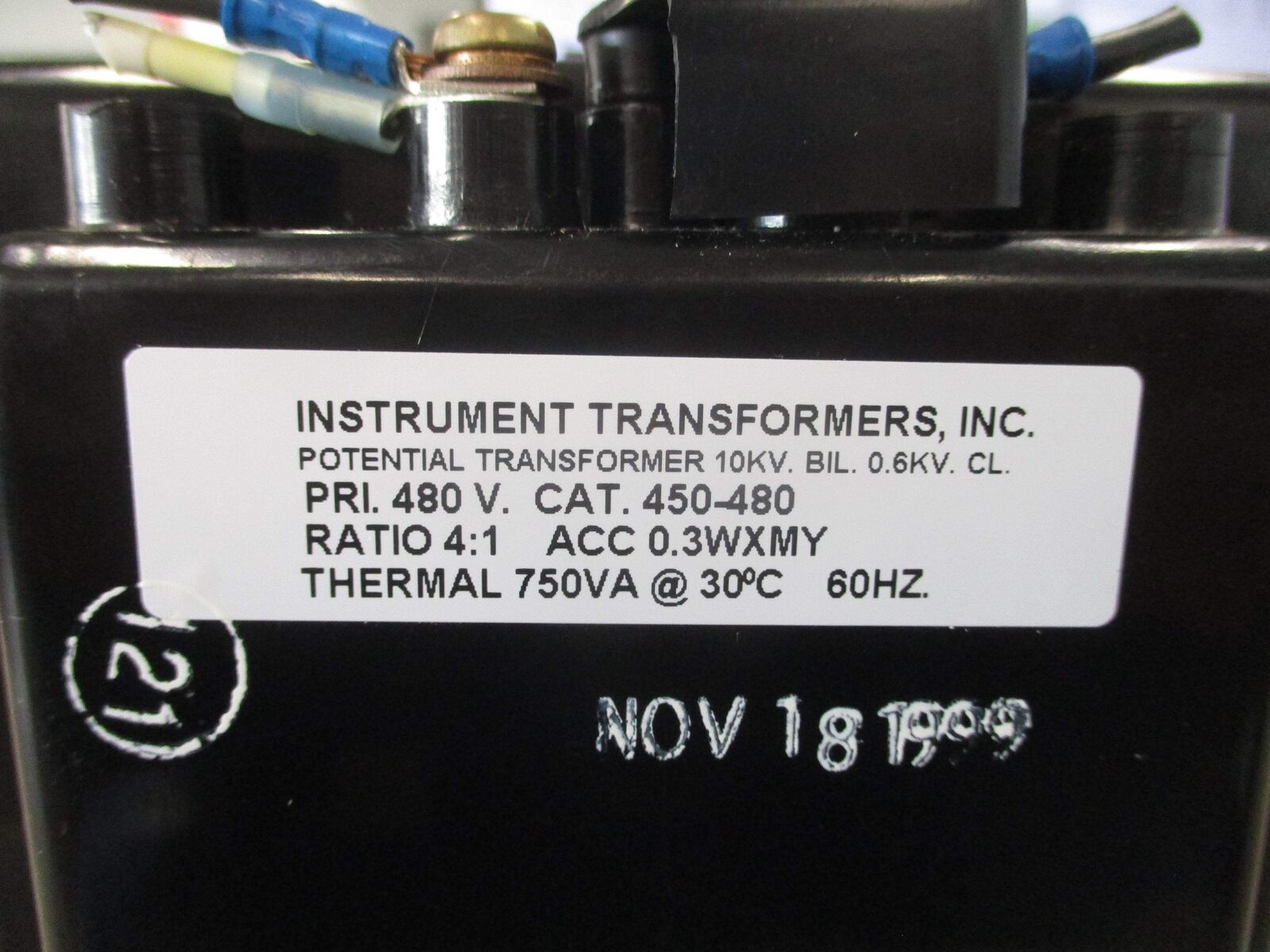 Instrument Transformers Potential Transformer 450-480 10KV BIL Pri: 480V *(1) Br