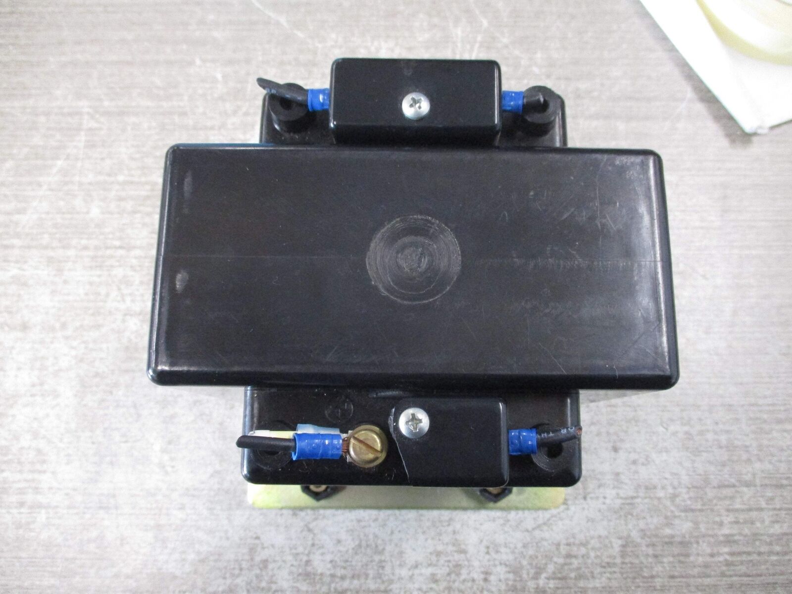 Instrument Transformers Potential Transformer 450-480 10KV BIL Pri: 480V *(1) Br