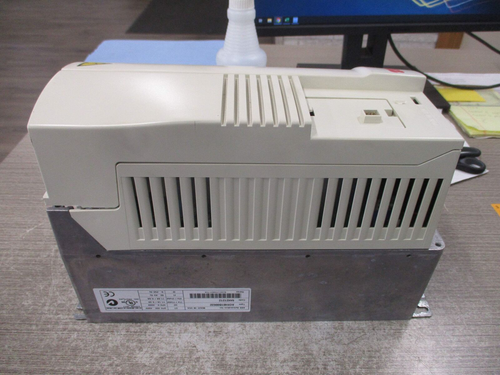 ABB ACH401 AC Drive ACH401B00632 7.5HP 3Ph Input: 3PH 380-480V Output: 3PH 0-480