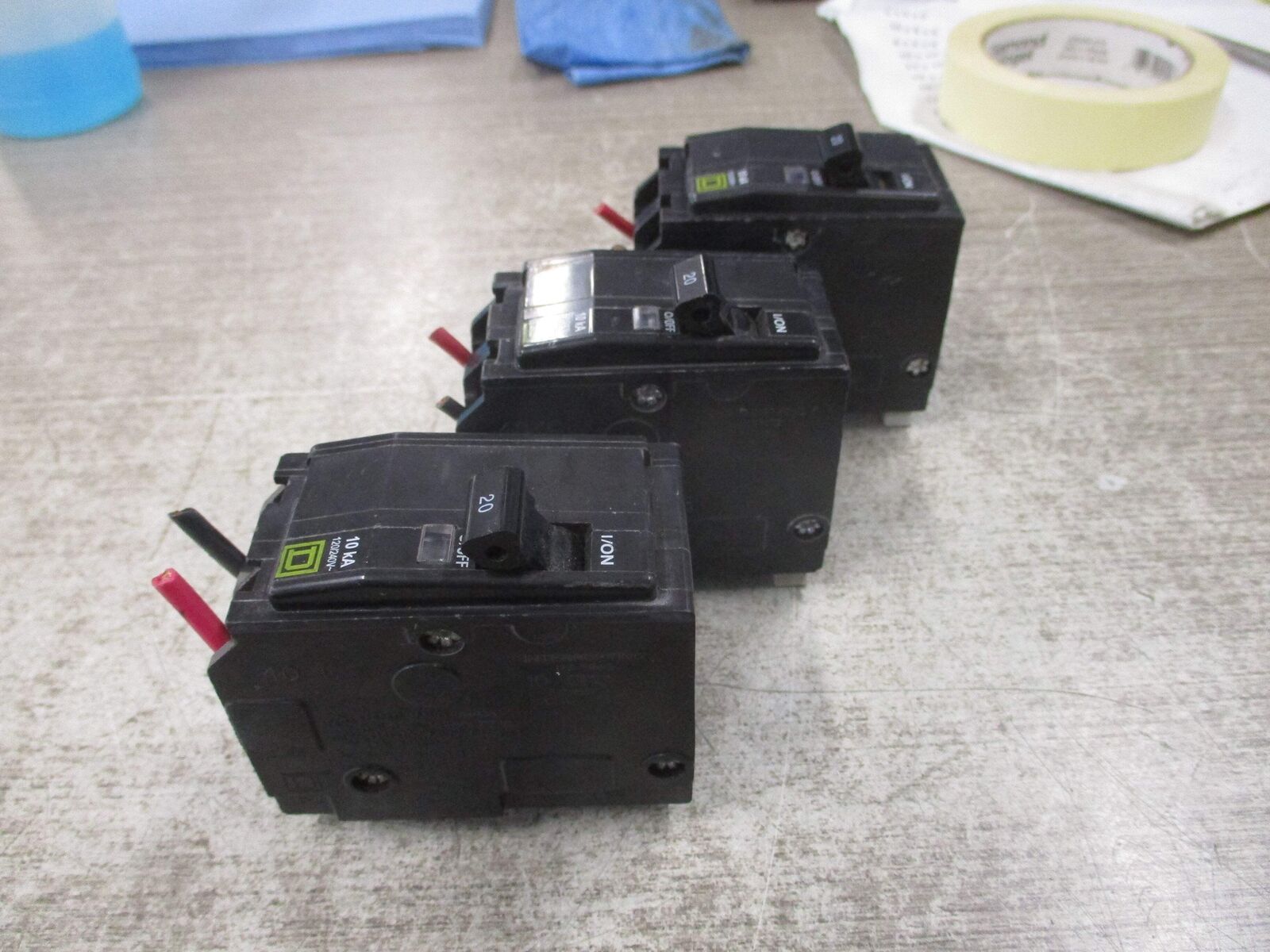 Square D Clip-on Circuit Breaker QO220 20A 120/240V 2P *Lot of 3* Used