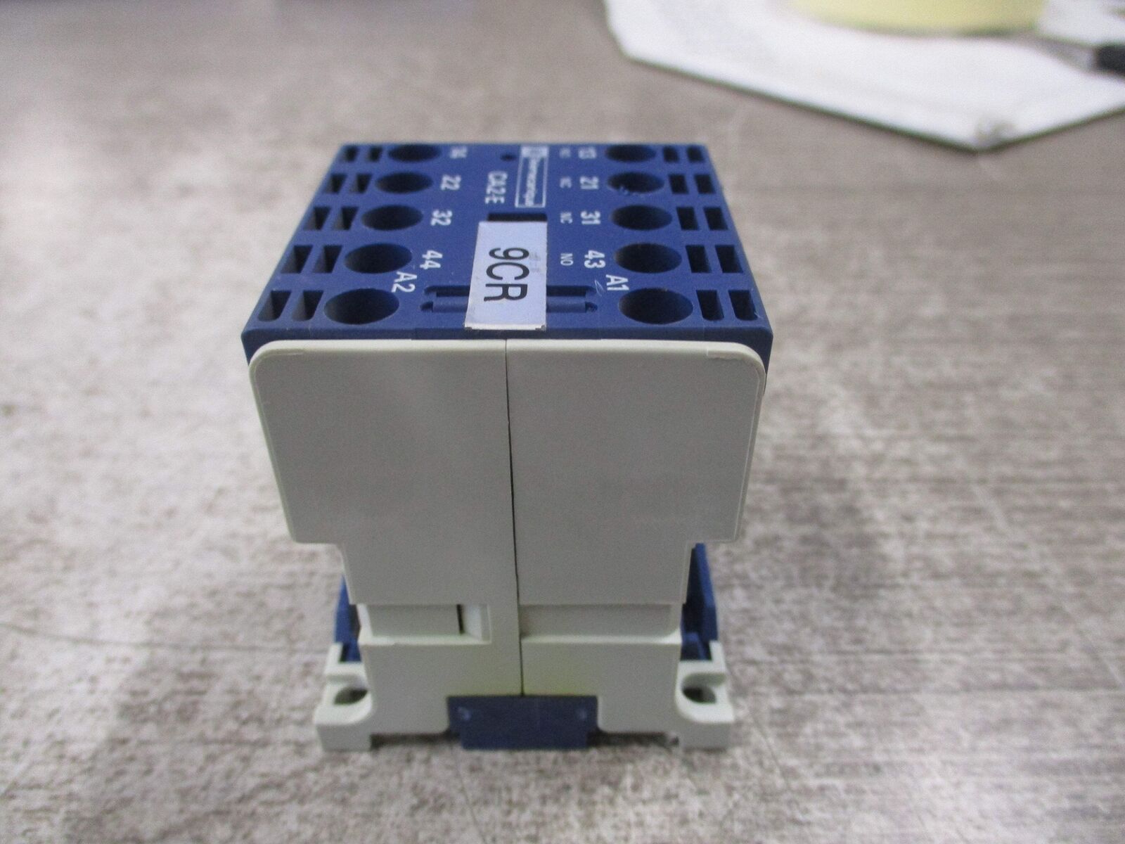 Telemecanique Contactor CA2-EN 122 100-120V Coil 6A 600V Used