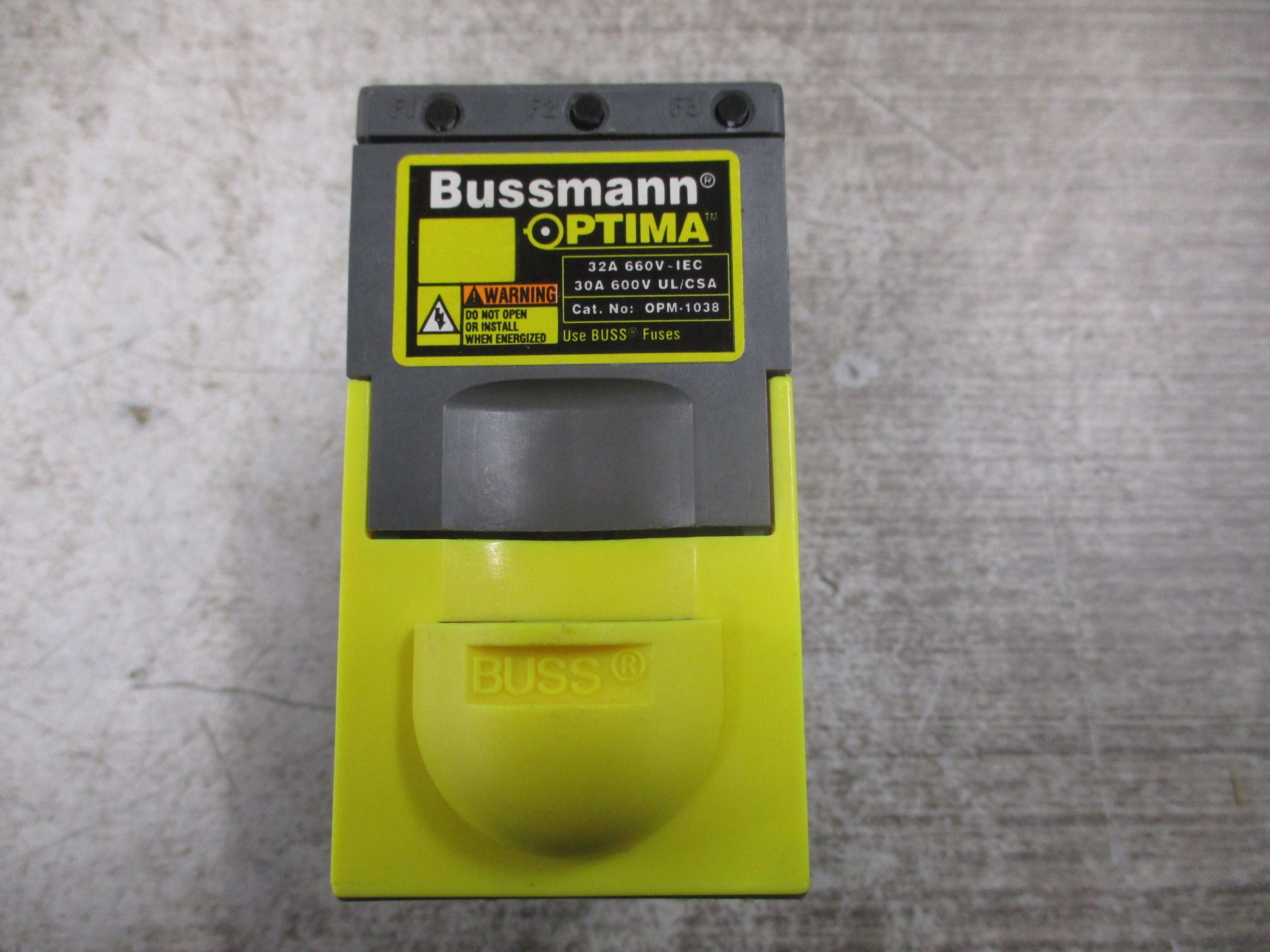 Bussmann Optima Fuse Holder OPM-1038 30A 600V Used