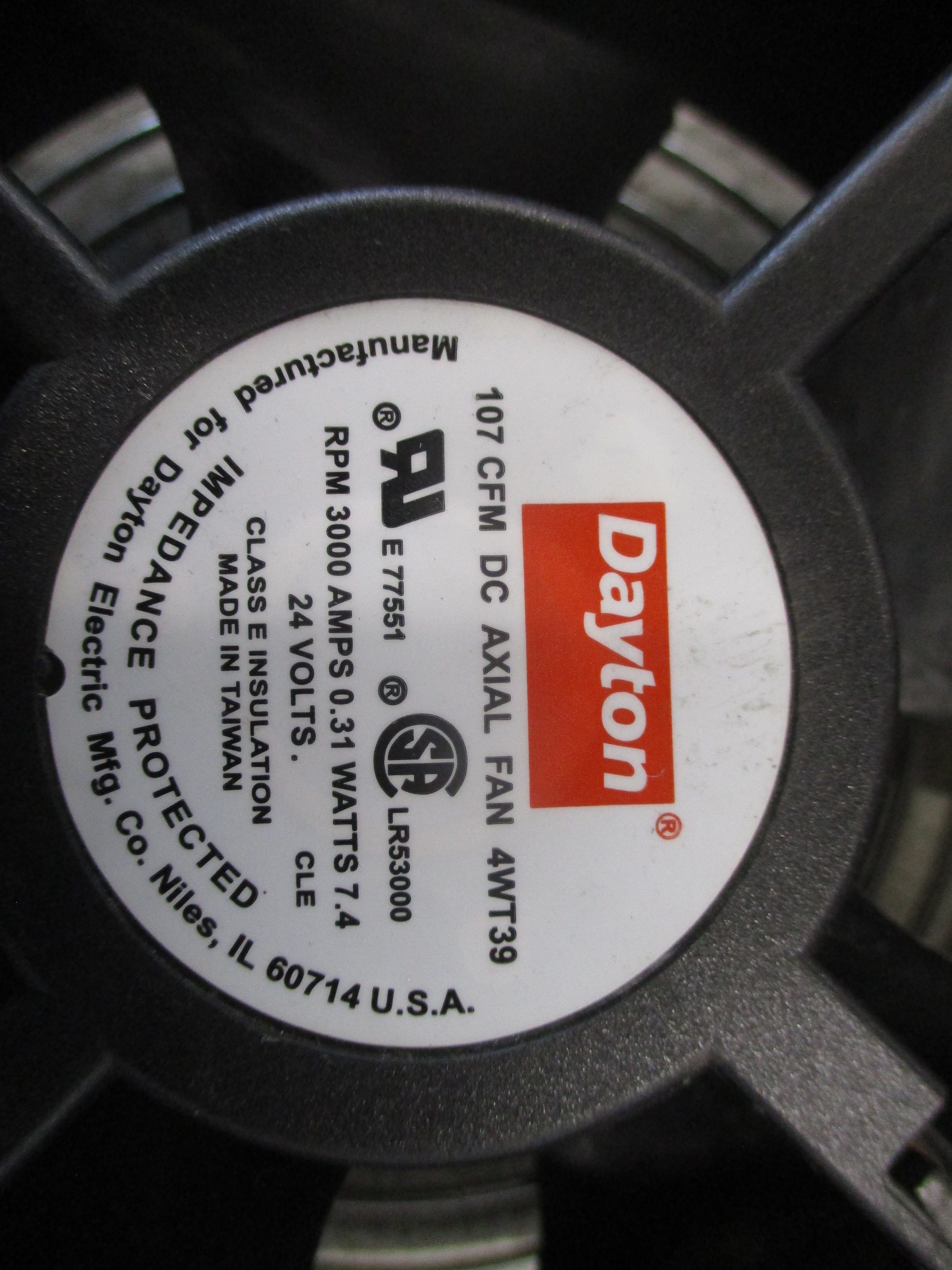 Dayton Axial Fan 4WT39 24VDC 0.31A 7.4W 3000RPM 107CFM Used