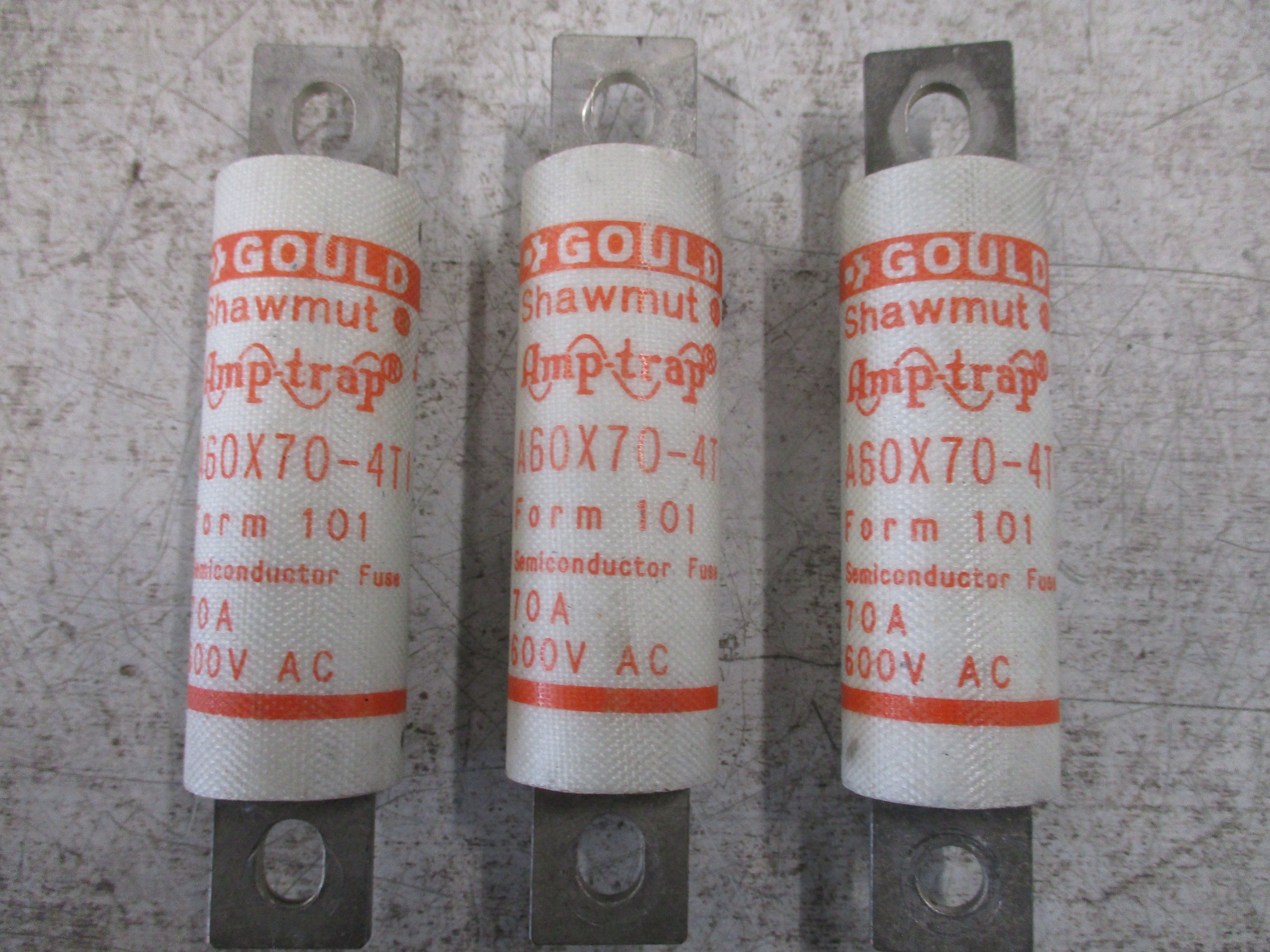 Gould Shawmut Amp-Trap Fuse A60X70-4TI 70A 600V *Lot of 3* Used