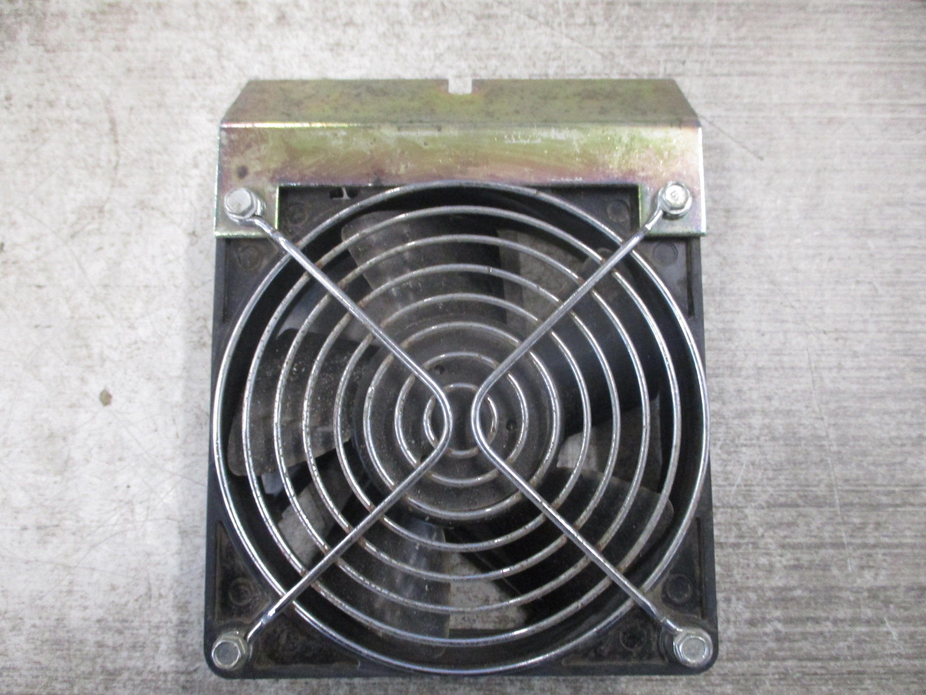 Tetra Axial Fan THO123824DHHH 24VDC 0.350A Used