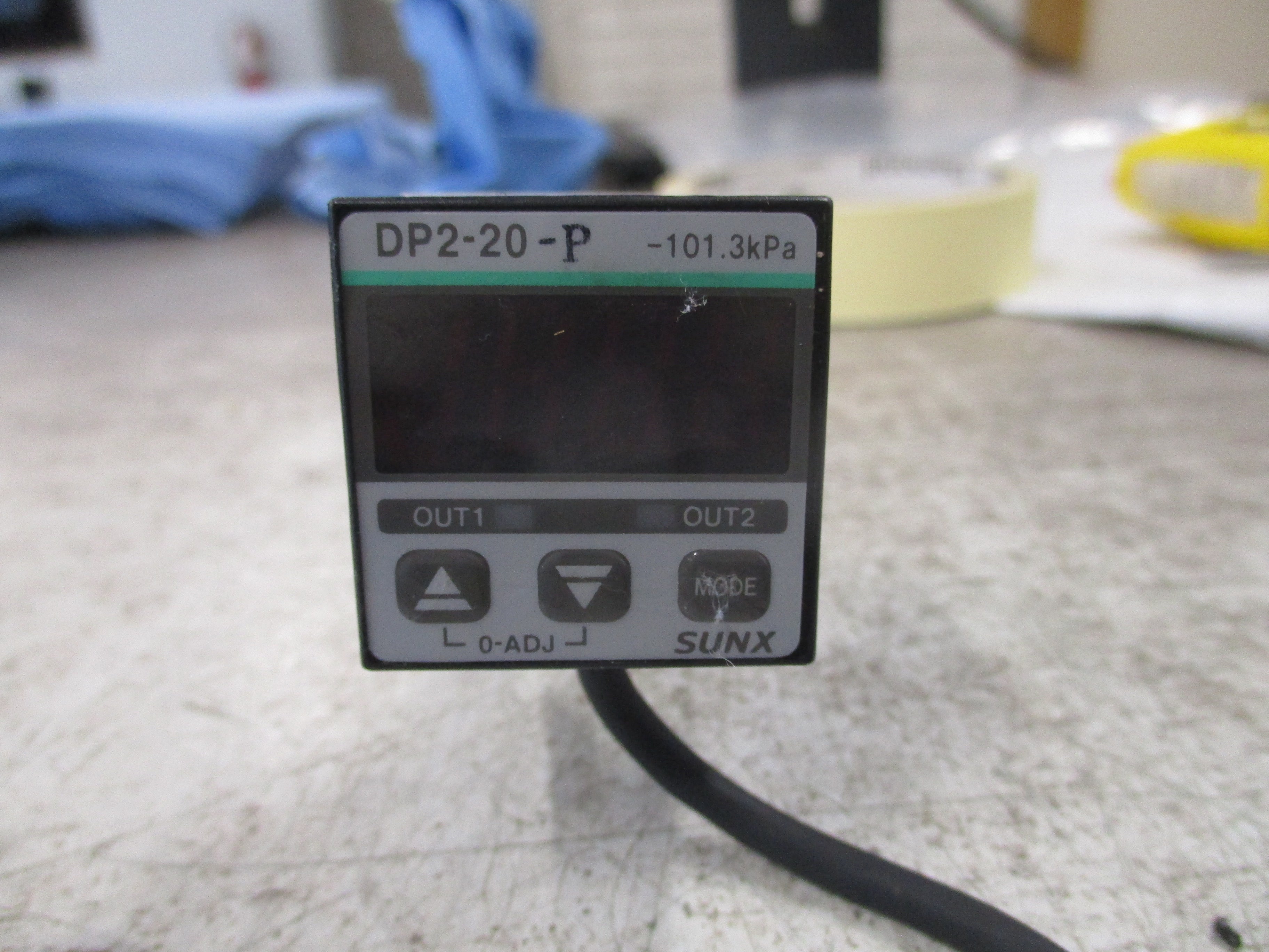 SUNX Pressure Sensor DP2-22-P 1 MP a 12-24VDC Used